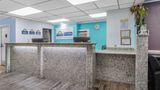 Travelodge by Wyndham Livonia-Detroit Lobby