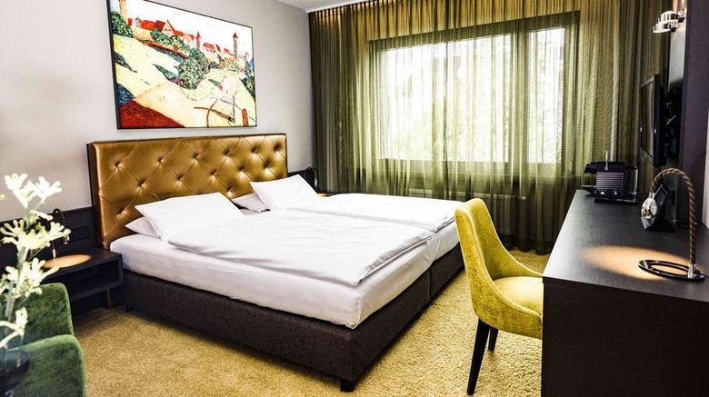 <b>Der Blaue Reiter Hotel Room</b>. Images powered by <a href="https://iceportal.shijigroup.com/" title="IcePortal" target="_blank">IcePortal</a>.