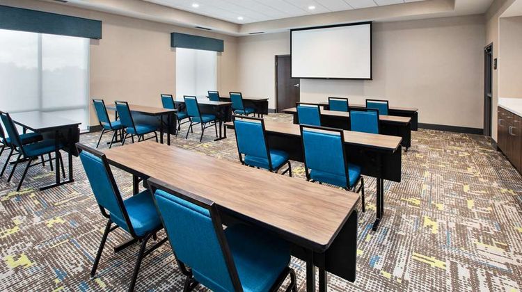 Hampton Inn & Suites by Hilton Meeting