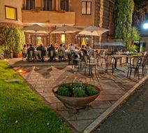 Hotel Cilicia Exterior