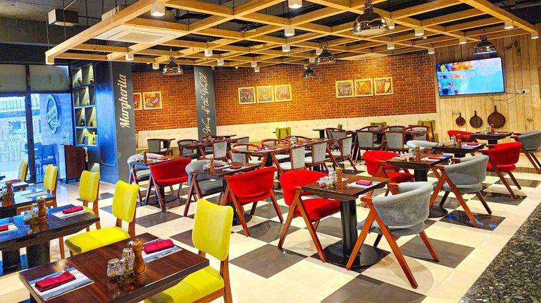 <b>Hotel EnglishPoint & Spa Restaurant</b>. Images powered by <a href="https://iceportal.shijigroup.com/" title="IcePortal" target="_blank">IcePortal</a>.