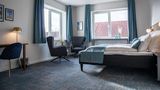 <b>Phonix Hotel Room</b>. Images powered by <a href="https://iceportal.shijigroup.com/" title="IcePortal" target="_blank">IcePortal</a>.