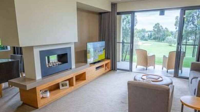<b>Chateau Elan Hunter Valley Suite</b>. Images powered by <a href="https://iceportal.shijigroup.com/" title="IcePortal" target="_blank">IcePortal</a>.