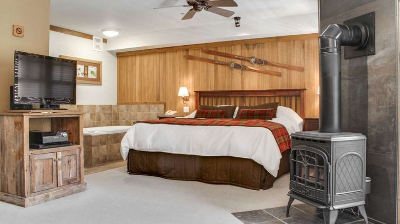 <b>Panorama Mountain Village Resort Room</b>. Images powered by <a href="https://iceportal.shijigroup.com/" title="IcePortal" target="_blank">IcePortal</a>.