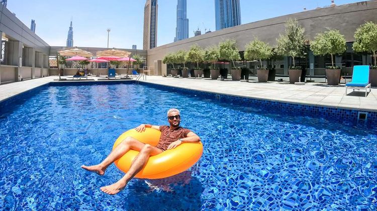 Rove Downtown Dubai Pool