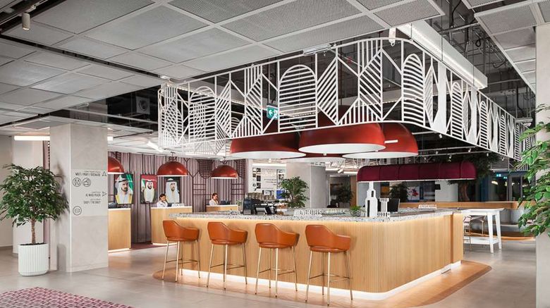 <b>Rove Expo 2020 Lobby</b>. Images powered by <a href="https://iceportal.shijigroup.com/" title="IcePortal" target="_blank">IcePortal</a>.
