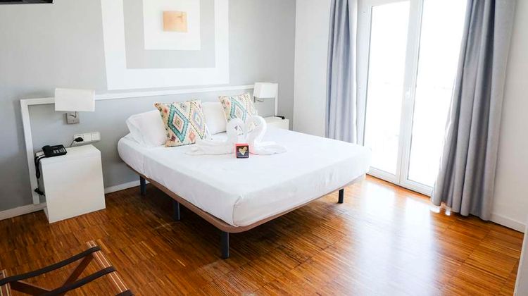 Sercotel Hotel Subur Room