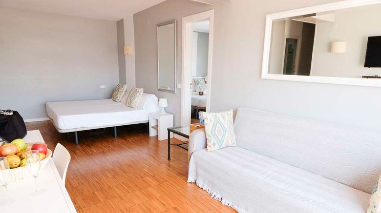 <b>Sercotel Hotel Subur Room</b>. Images powered by <a href="https://iceportal.shijigroup.com/" title="IcePortal" target="_blank">IcePortal</a>.