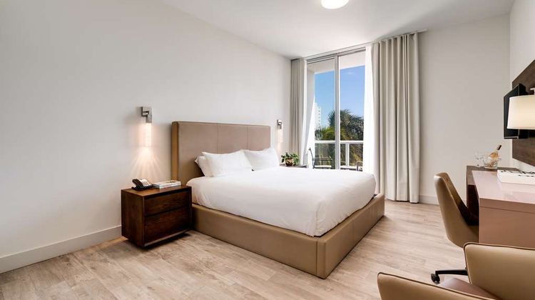 Costa Hollywood Beach Resort Suite