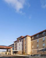 Hawthorn Suites by Wyndham Williston