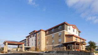 Hawthorn Suites by Wyndham Williston