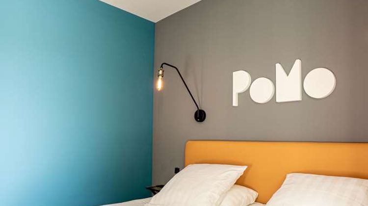 PoMo Hotel & Restaurant Room