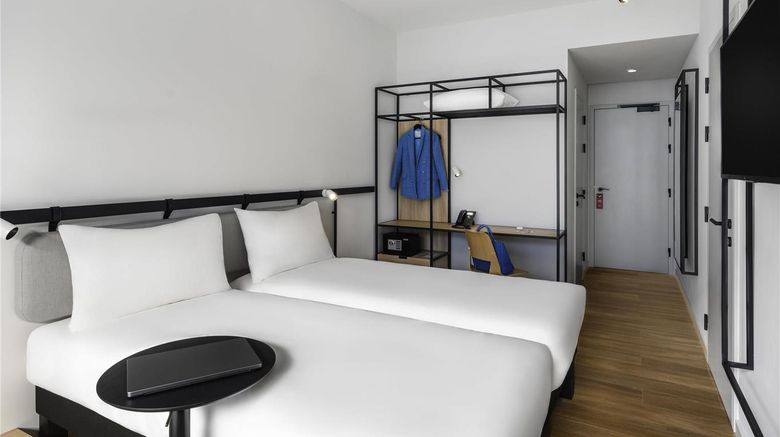 <b>Ibis Budapest Stadium Room</b>. Images powered by <a href="https://iceportal.shijigroup.com/" title="IcePortal" target="_blank">IcePortal</a>.