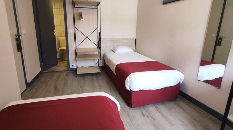 <b>P'tit Dej-HOTEL Cognac La Residence Room</b>. Images powered by <a href="https://iceportal.shijigroup.com/" title="IcePortal" target="_blank">IcePortal</a>.