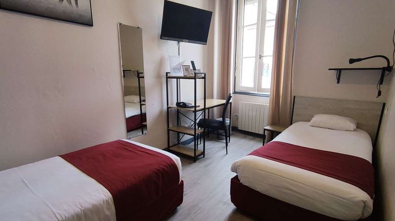 <b>P'tit Dej-HOTEL Cognac La Residence Room</b>. Images powered by <a href="https://iceportal.shijigroup.com/" title="IcePortal" target="_blank">IcePortal</a>.