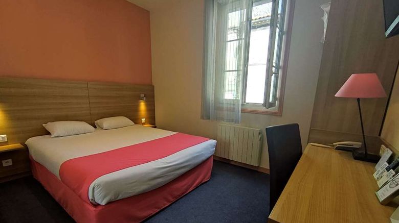 <b>P'tit Dej-HOTEL Cognac La Residence Room</b>. Images powered by <a href="https://iceportal.shijigroup.com/" title="IcePortal" target="_blank">IcePortal</a>.