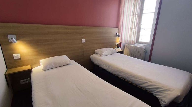 <b>P'tit Dej-HOTEL Cognac La Residence Room</b>. Images powered by <a href="https://iceportal.shijigroup.com/" title="IcePortal" target="_blank">IcePortal</a>.