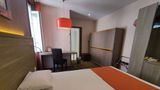 P'tit Dej-HOTEL Cognac La Residence Room