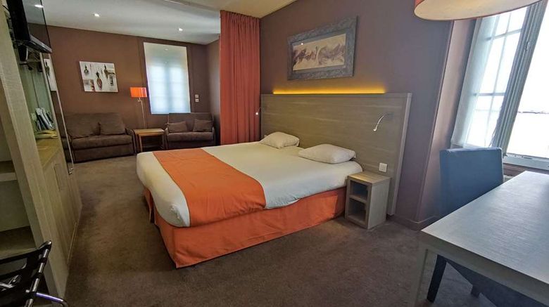 <b>P'tit Dej-HOTEL Cognac La Residence Room</b>. Images powered by <a href="https://iceportal.shijigroup.com/" title="IcePortal" target="_blank">IcePortal</a>.