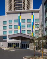 Tru by Hilton Phoenix Midtown