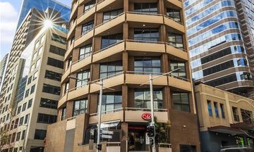 Metro Apartments on Darling Harbour