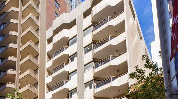Metro Apartments On King Exterior