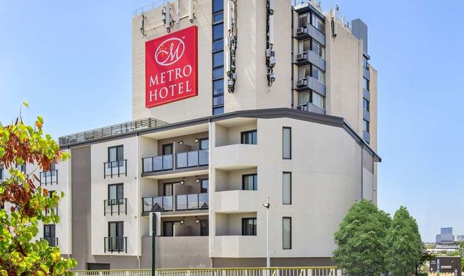 Metro Hotel Perth, South Perth Exterior