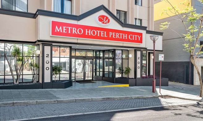 Metro Hotel Perth City Exterior
