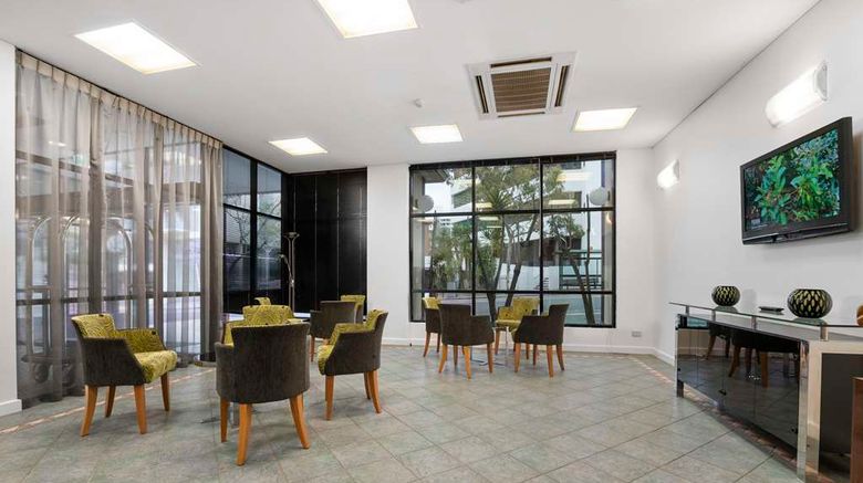 <b>Metro Hotel Perth City Lobby</b>. Images powered by <a href="https://iceportal.shijigroup.com/" title="IcePortal" target="_blank">IcePortal</a>.