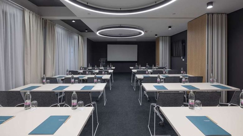 <b>Occidental Ljubljana Meeting</b>. Images powered by <a href="https://iceportal.shijigroup.com/" title="IcePortal" target="_blank">IcePortal</a>.
