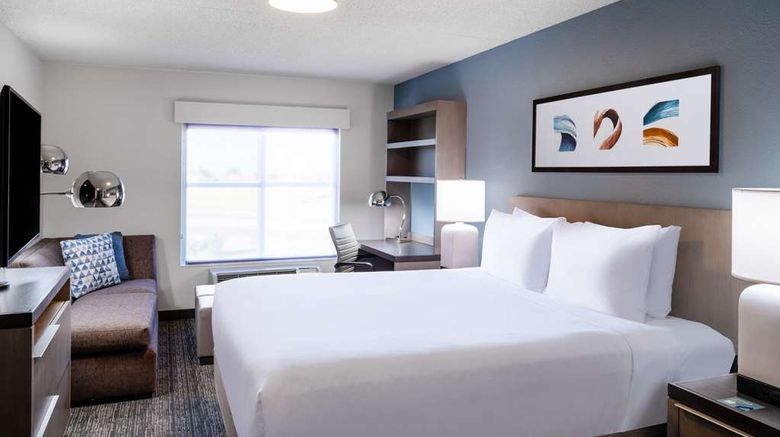 <b>Hyatt House Colorado Springs Airport Room</b>. Images powered by <a href="https://iceportal.shijigroup.com/" title="IcePortal" target="_blank">IcePortal</a>.