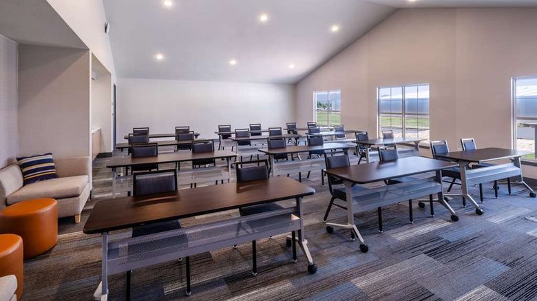 <b>Hyatt House Colorado Springs Airport Meeting</b>. Images powered by <a href="https://iceportal.shijigroup.com/" title="IcePortal" target="_blank">IcePortal</a>.