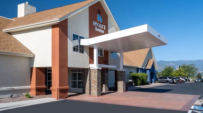 <b>Hyatt House Colorado Springs Airport Exterior</b>. Images powered by <a href="https://iceportal.shijigroup.com/" title="IcePortal" target="_blank">IcePortal</a>.