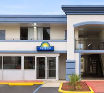 Days Inn by Wyndham Montgomery Exterior