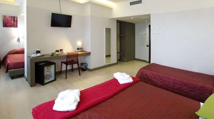 The Gate Hotel Room