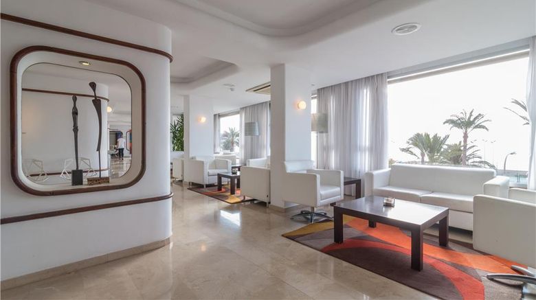 Hotel Albahia Lobby. Images powered by <a href="https://iceportal.shijigroup.com" target="_blank" rel="noopener">Ice Portal</a>.