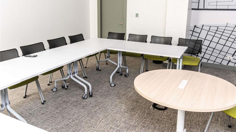 <b>Ibis Styles El Malecon Guayaquil Meeting</b>. Images powered by <a href="https://iceportal.shijigroup.com/" title="IcePortal" target="_blank">IcePortal</a>.