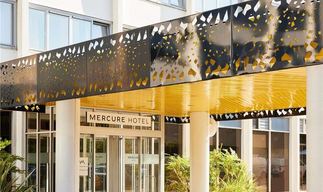 Mercure Northampton Exterior