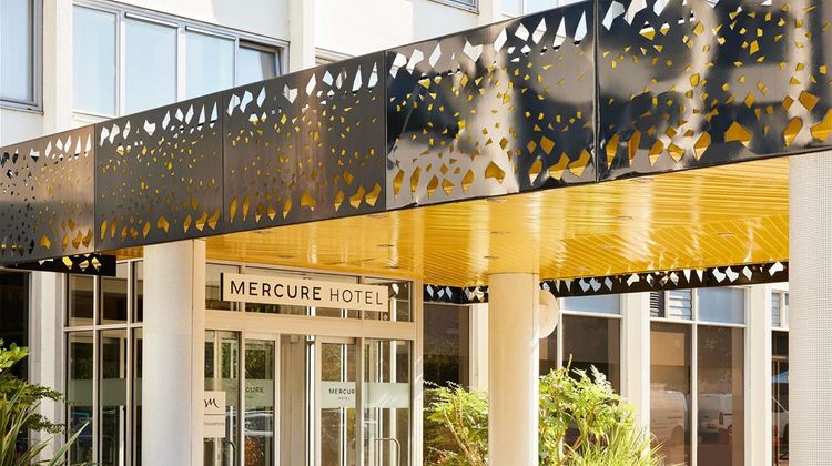 Mercure Northampton Exterior