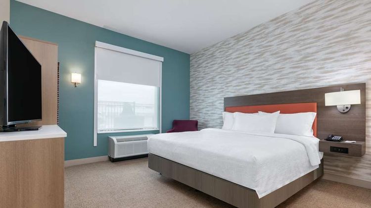 Home2 Suites by Hilton Tulsa Airport Room