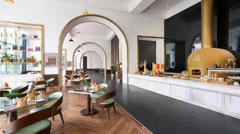 <b>Wyndham Grand Phu Quoc Restaurant</b>. Images powered by <a href="https://iceportal.shijigroup.com/" title="IcePortal" target="_blank">IcePortal</a>.