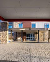 La Quinta Inn & Suites by Wyndham