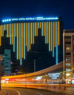 Nova Vista Centrum, Radisson Individuals