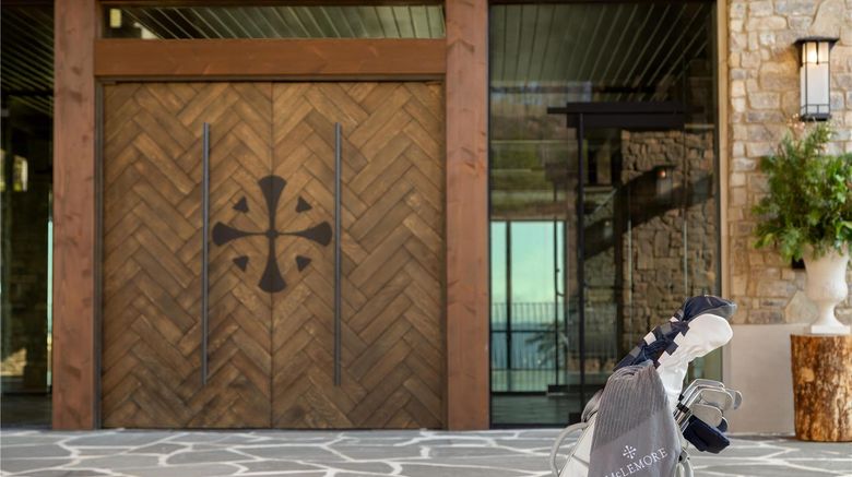 <b>Cloudland at McLemore Resort Exterior</b>. Images powered by <a href="https://iceportal.shijigroup.com/" title="IcePortal" target="_blank">IcePortal</a>.