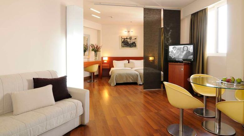 <b>Dorian Inn, Sure Coll by Best Western Suite</b>. Images powered by <a href="https://iceportal.shijigroup.com/" title="IcePortal" target="_blank">IcePortal</a>.