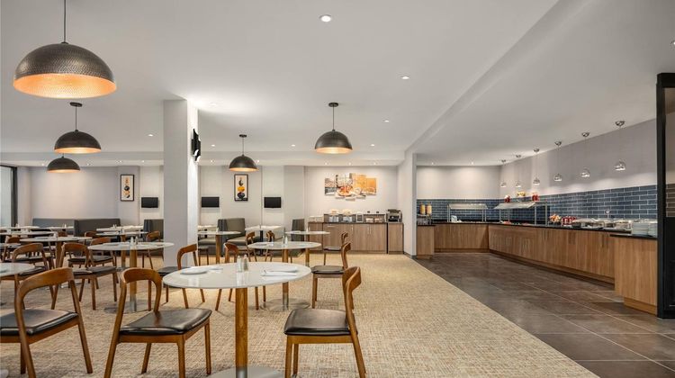 Radisson Montreal Airport Restaurant