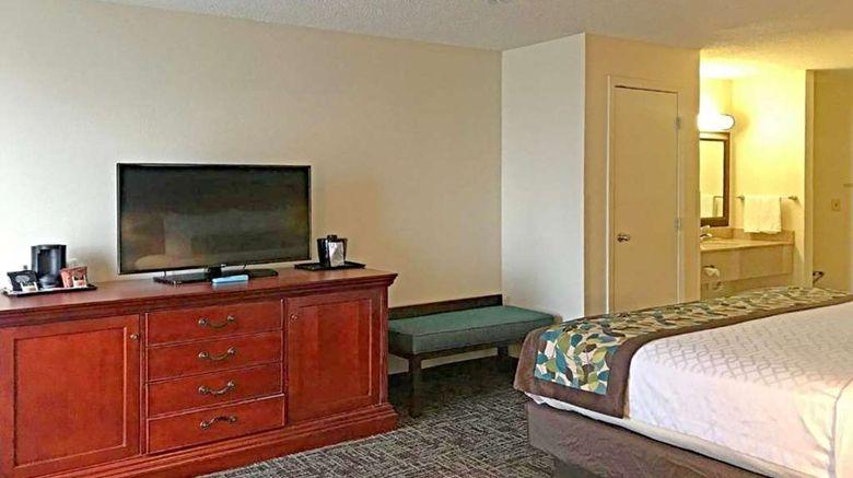 <b>Comfort Inn & Suites O'Fallon Room</b>. Images powered by <a href="https://iceportal.shijigroup.com/" title="IcePortal" target="_blank">IcePortal</a>.