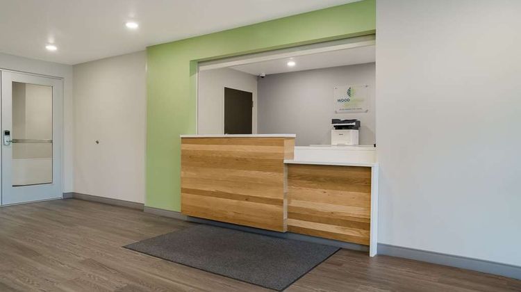 WoodSpring Stes Detroit Sterling Heights Lobby