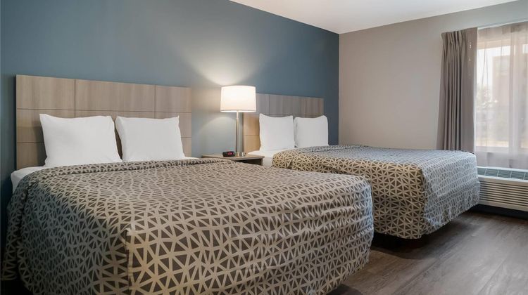 WoodSpring Stes Detroit Sterling Heights Room