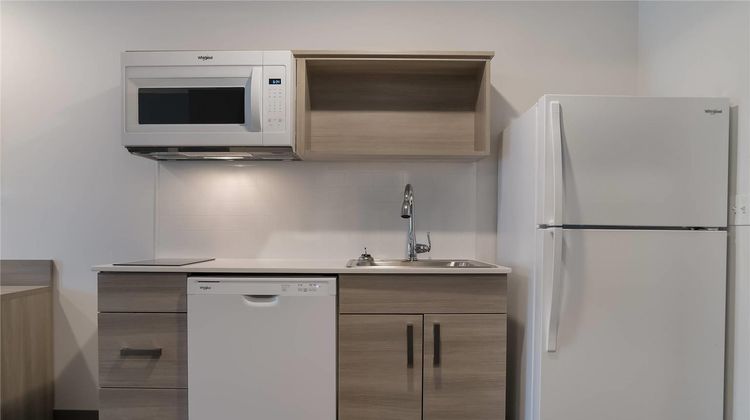 WoodSpring Stes Detroit Sterling Heights Room